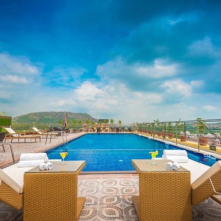 Clarion Inn Jaipur Kukas Bagian luar foto