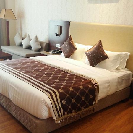 Clarion Inn Jaipur Kukas Ruang foto