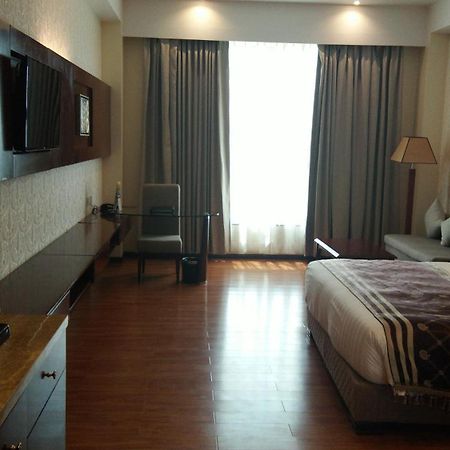 Clarion Inn Jaipur Kukas Ruang foto