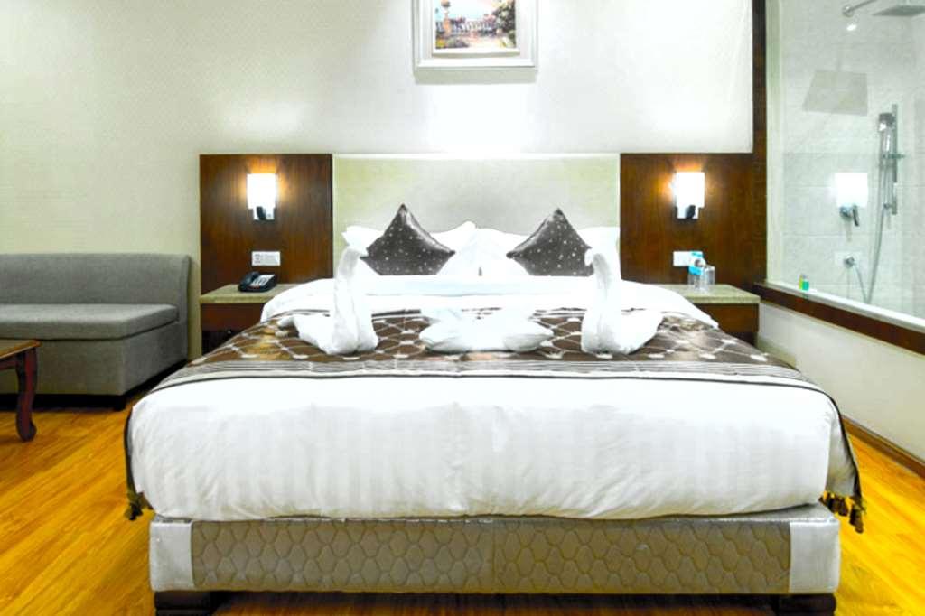 Clarion Inn Jaipur Kukas Ruang foto