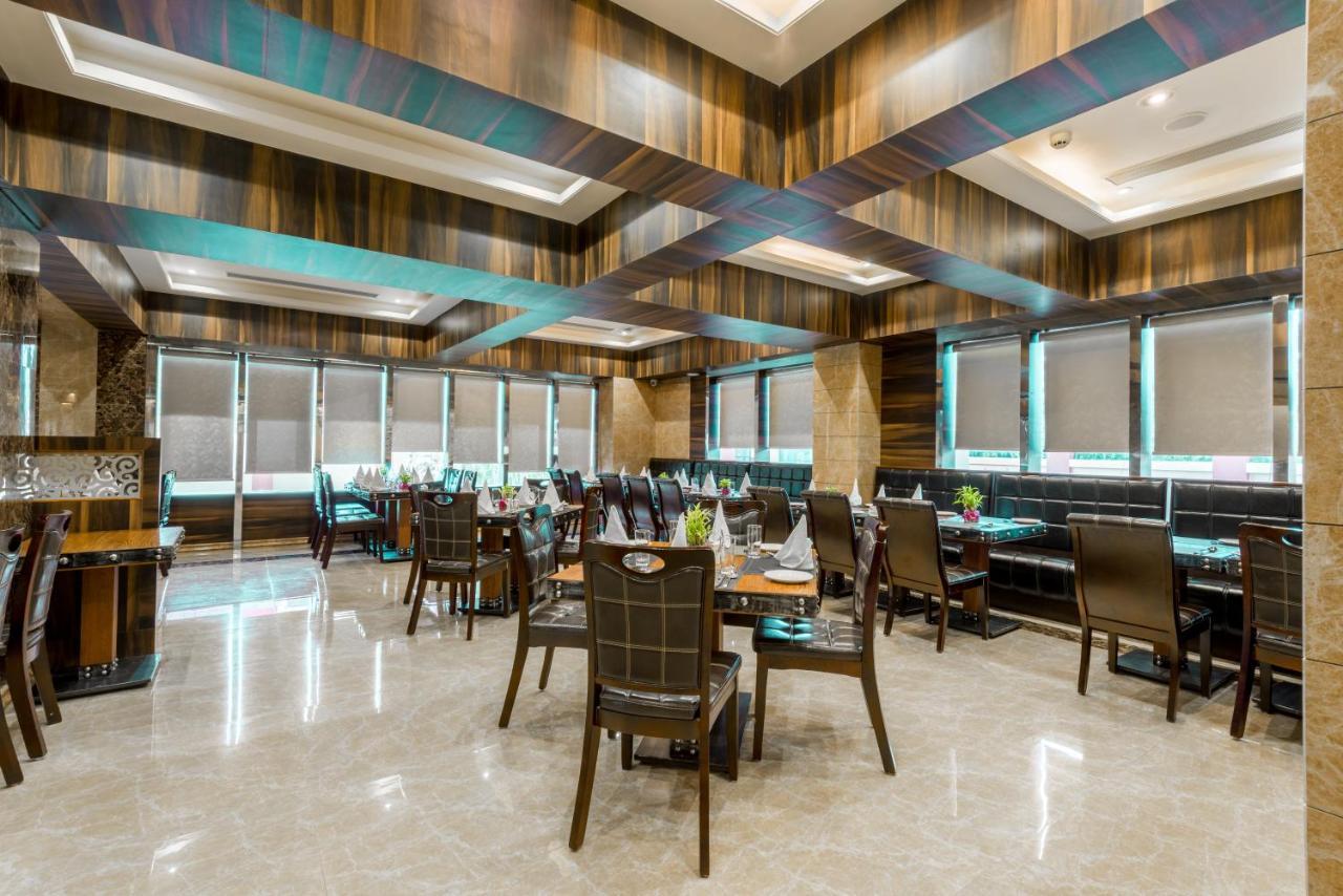 Clarion Inn Jaipur Kukas Bagian luar foto