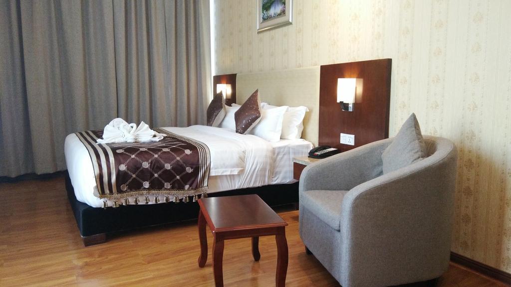 Clarion Inn Jaipur Kukas Bagian luar foto